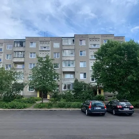 Feel Like Two Separate With Nostalgic 80's Vibes Apartment